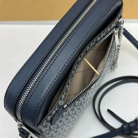 Michael Kors Jet Set Lg Ombré Signature Logo East West Crossbody Body
Navy 
NWT - Picture 4 of 15